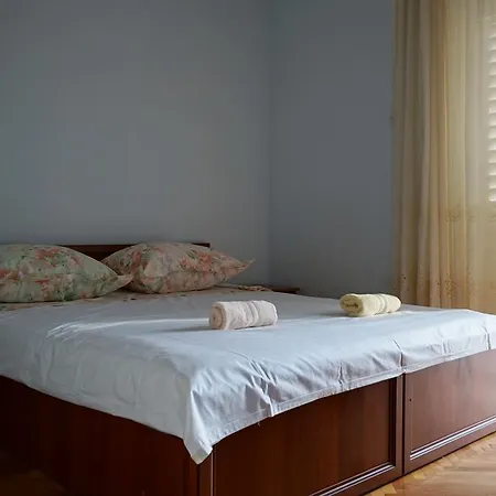 Matea Apartment Makarska