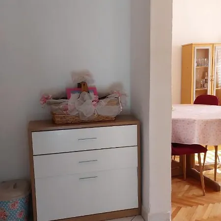 Апартаменти Matea