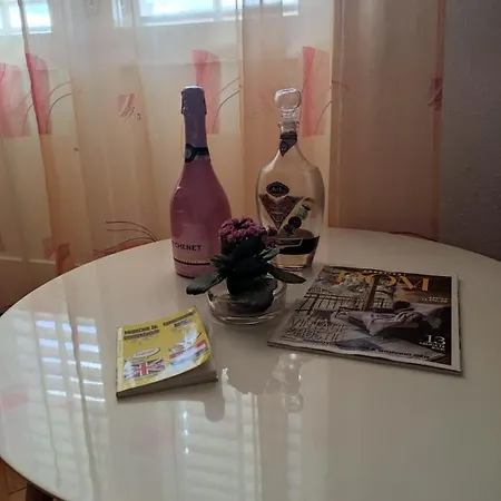 Matea Апартаменти Макарська