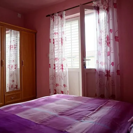 Matea * Μακάρσκα